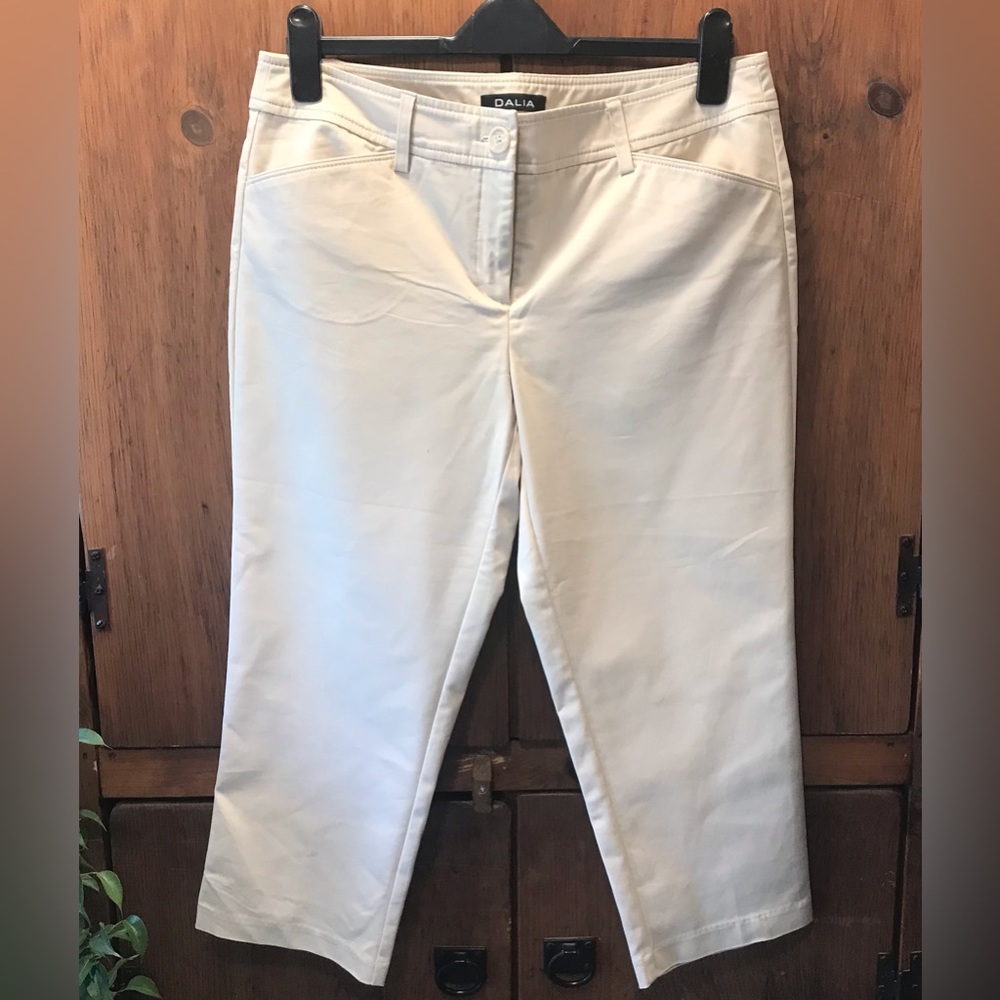 Dalia - Ladies' Capris Off White Colour - Size 10